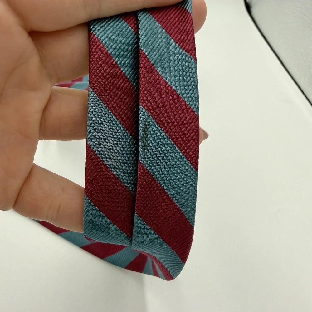 J. Crew 100% Silk Mens Necktie Teal Maroon Diagonal Stripe Business Office Sleek